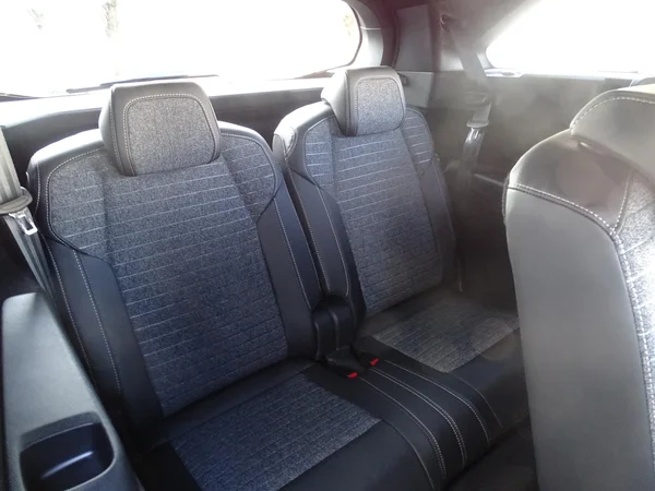 Peugeot e-5008 (2026) — foto 3 van 17