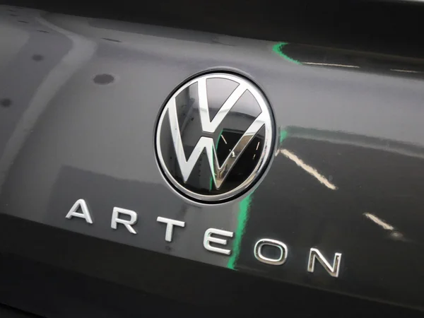 Volkswagen Arteon (2023) — foto 40 van 49
