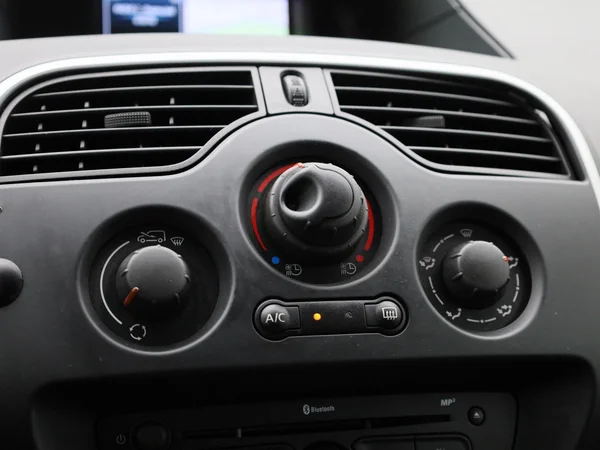 Renault Kangoo Z.E. (2020) — foto 15 van 42