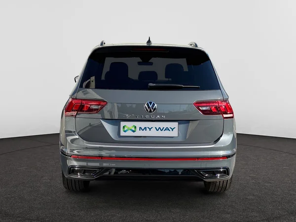 VOLKSWAGEN Tiguan (2020) — foto 19 van 22