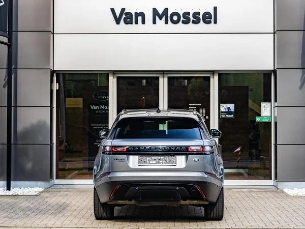 Land Rover Range Rover Velar (2022) — foto 23 van 27