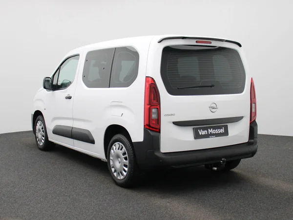Opel Combo Life (2022) — foto 12 van 35