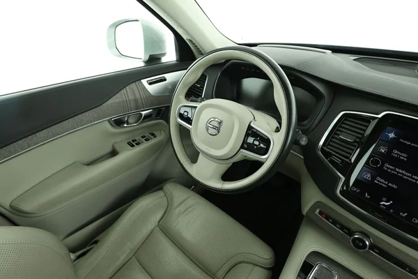 Volvo XC90 (2021) — foto 4 van 16