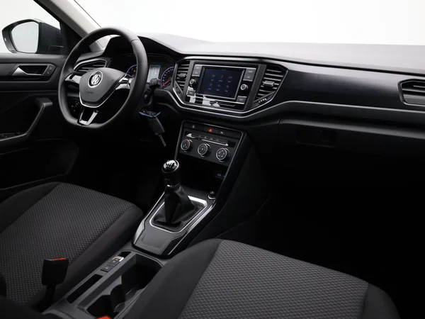 VOLKSWAGEN T-Roc (2019) — foto 11 van 17
