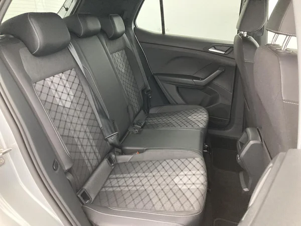 VOLKSWAGEN T-Cross (2025) — foto 25 van 36