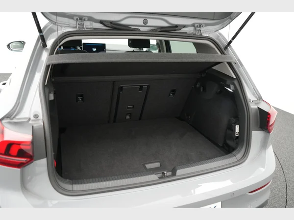 VOLKSWAGEN Golf VIII (2024) — foto 24 van 25