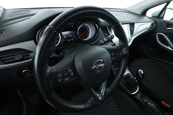 Opel Astra (2019) — foto 2 van 16