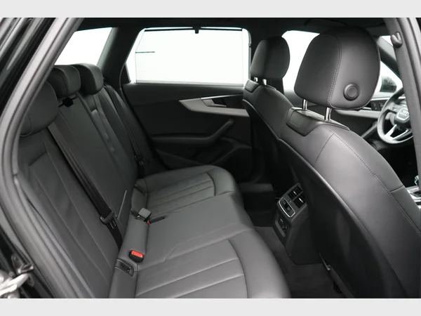 AUDI A4 Avant (2022) — foto 17 van 32