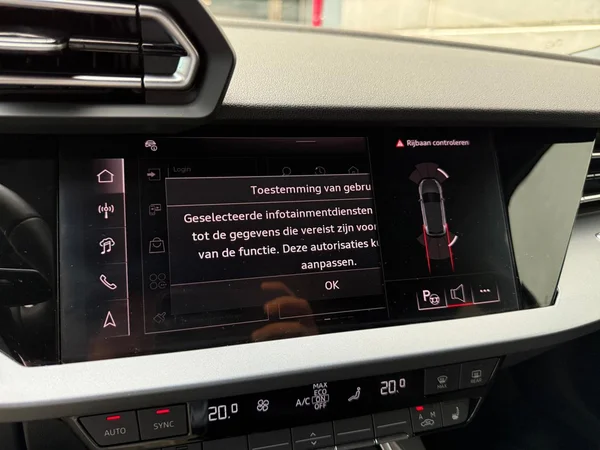 AUDI A3 Sportback (2025) — foto 3 van 15