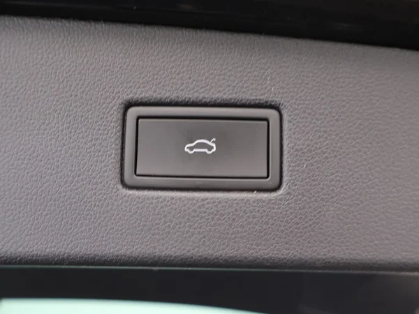 Volkswagen Tiguan (2022) — foto 9 van 27