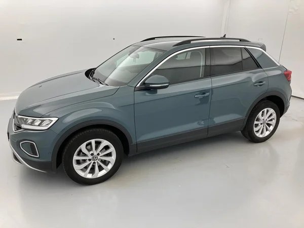 VOLKSWAGEN T-Roc (2024) — foto 19 van 36