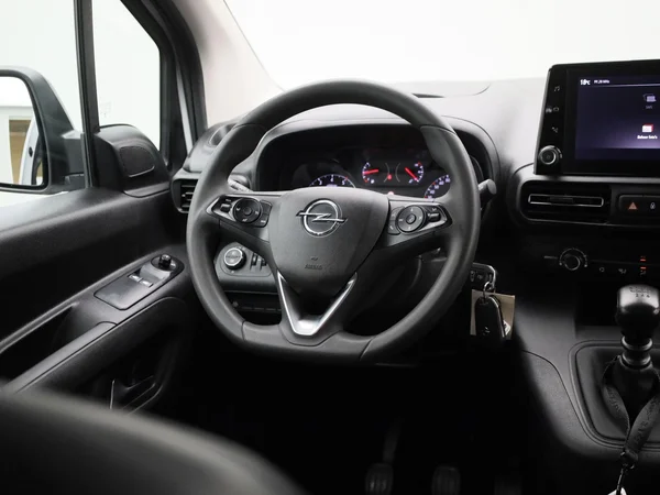Opel Combo Life (2023) — foto 30 van 30