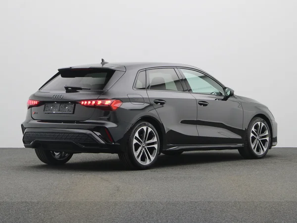 AUDI A3 Sportback (2025) — foto 12 van 21