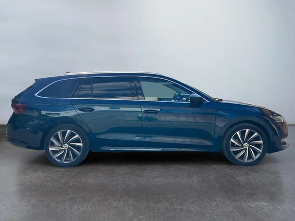 SKODA Octavia Combi Dsl (2021) — foto 34 van 41