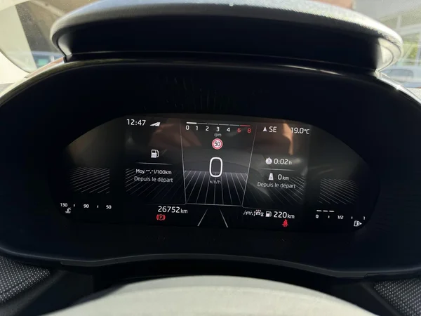 SKODA Fabia (2025) — foto 2 van 15