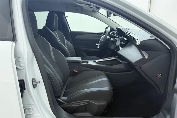 Peugeot 308 SW (2025) — foto 15 van 17