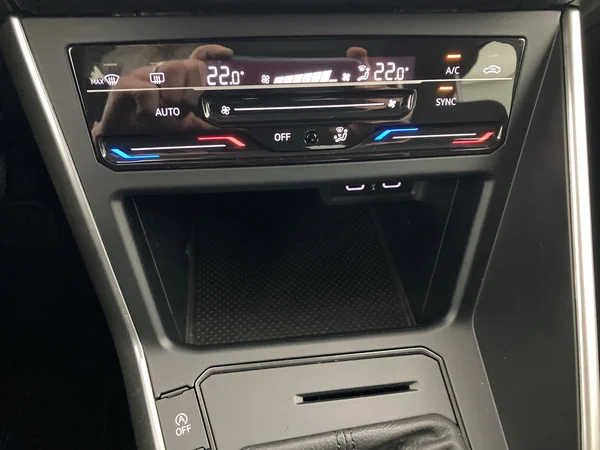 VOLKSWAGEN Taigo (2022) — foto 10 van 36