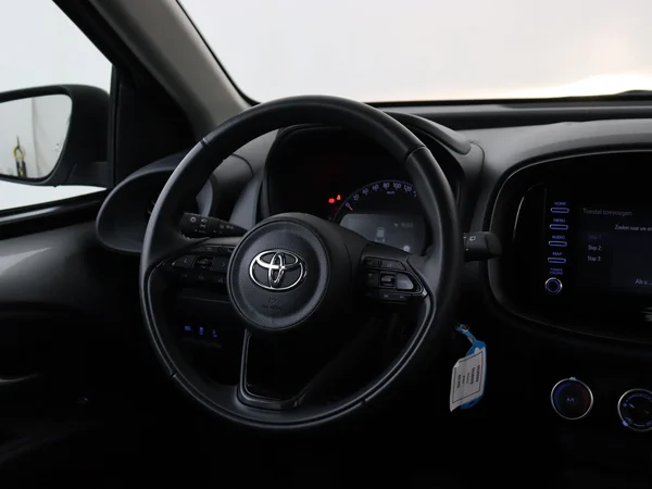 TOYOTA Aygo X (2023) — foto 14 van 25