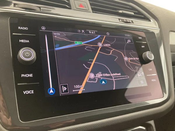 VOLKSWAGEN Tiguan Allspace (2023) — foto 29 van 36
