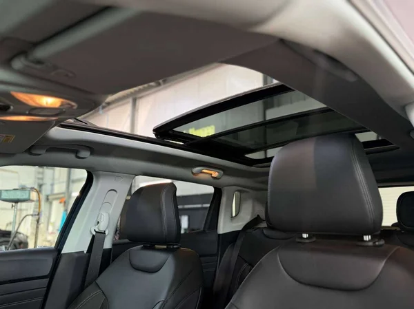 Jeep Compass (2022) — foto 3 van 21