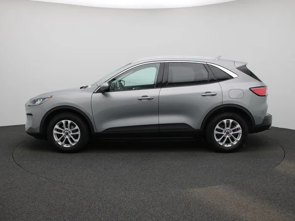 Ford Kuga (2022) — foto 34 van 41