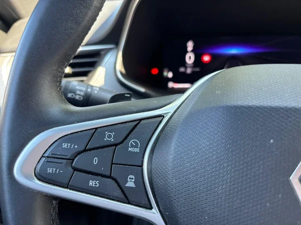 Renault Arkana (2024) — foto 7 van 20
