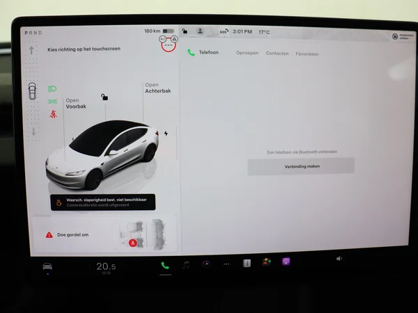 TESLA Model 3 (2024) — foto 13 van 28