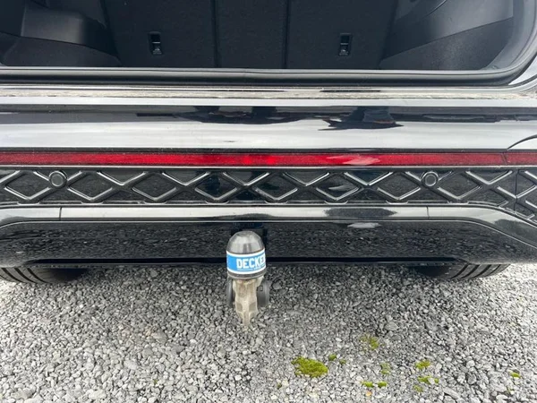 VOLKSWAGEN Tiguan (2024) — foto 18 van 25