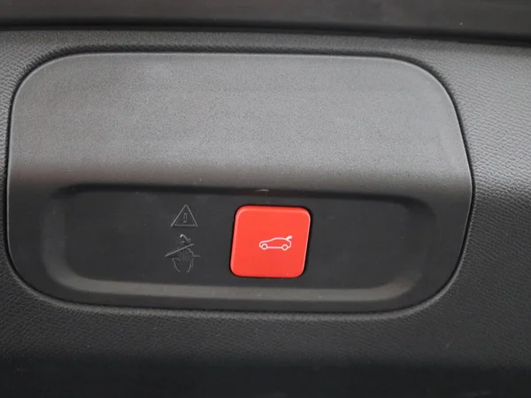 Peugeot 408 (2023) — foto 7 van 47