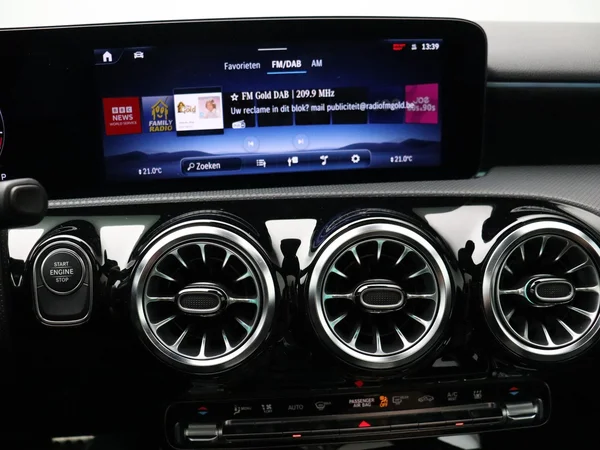 Mercedes-Benz A-Klasse (2023) — foto 11 van 32