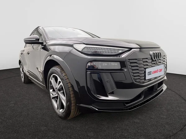 AUDI Q6 e-tron (2026) — foto 22 van 24