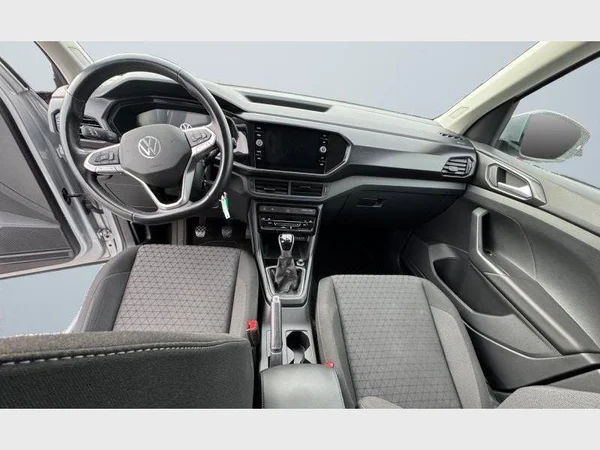 Volkswagen T-CROSS (2023) — foto 2 van 22