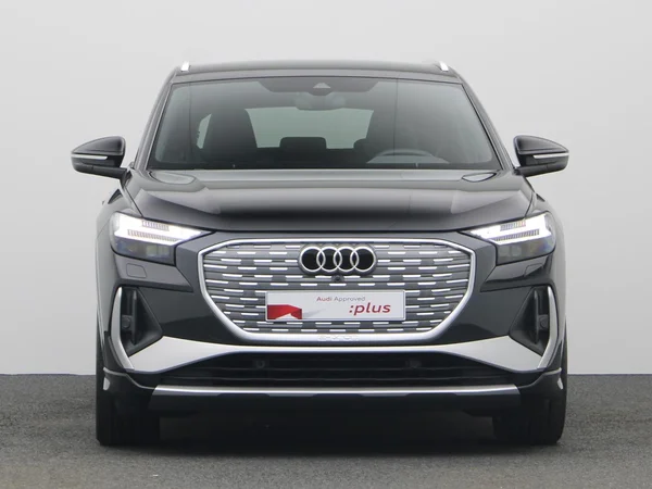 AUDI Q4 e-tron (2025) — foto 18 van 22