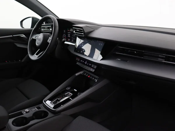 AUDI A3 Sportback (2025) — foto 12 van 18