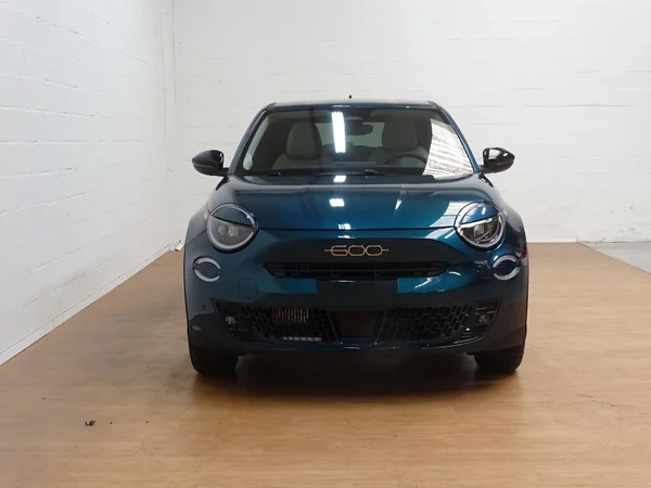 Fiat 600 (2025) — foto 2 van 27
