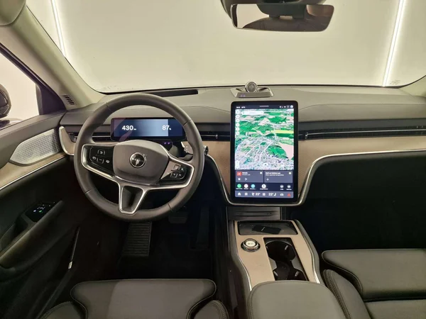 Volvo EX90 (2025) — foto 13 van 17