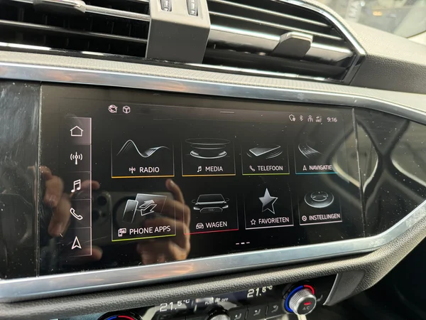 AUDI Q3 (2021) — foto 5 van 18