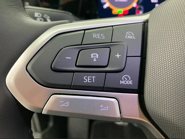 VOLKSWAGEN Golf VII SW (2026) — foto 17 van 35