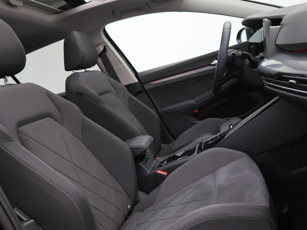 VOLKSWAGEN Golf VIII eHybrid (PHEV) (2024) — foto 23 van 23