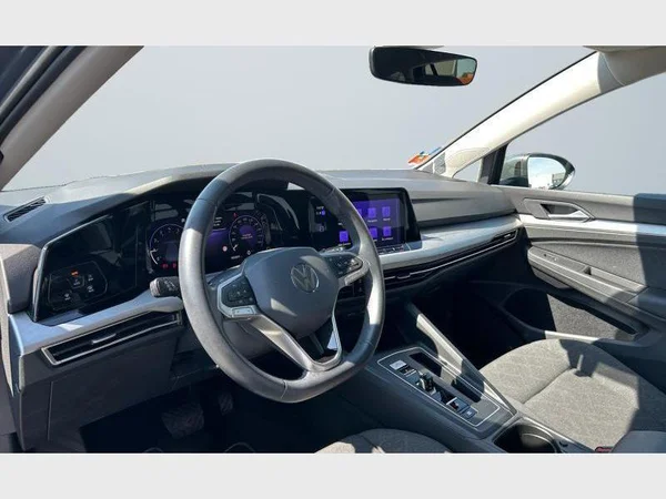 Volkswagen Golf VIII SW (2023) — foto 28 van 29