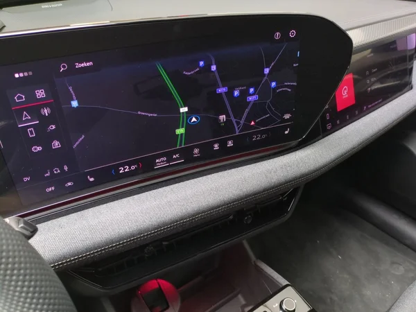 AUDI A6 Avant e-tron (2025) — foto 3 van 23