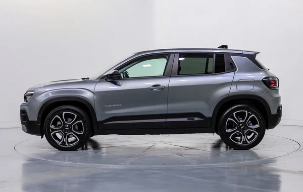 Jeep E-Avenger (2024) — foto 12 van 74