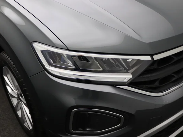 VOLKSWAGEN T-Roc (2024) — foto 8 van 25