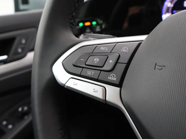 VOLKSWAGEN Golf VIII (2026) — foto 11 van 22