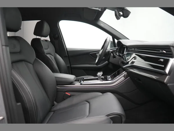 AUDI Q7 PHEV (2023) — foto 3 van 39