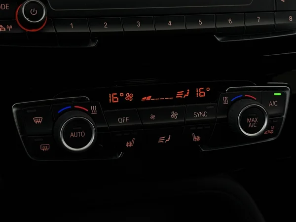 BMW X1 (2022) — foto 18 van 31