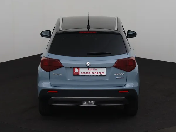SUZUKI Vitara (2023) — foto 24 van 27