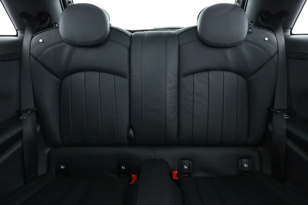 MINI Mini (2021) — foto 8 van 18