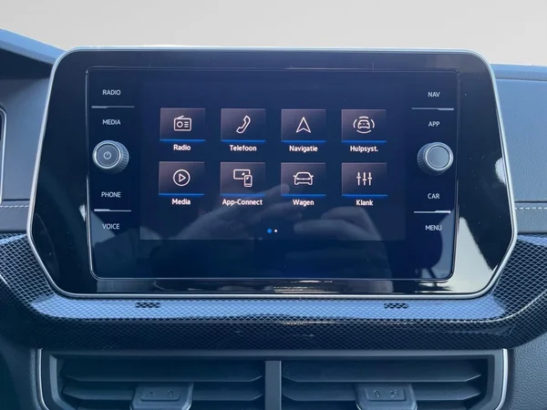 VOLKSWAGEN T-Cross (2025) — foto 2 van 21