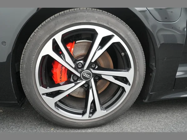 AUDI E-tron GT (2021) — foto 2 van 35